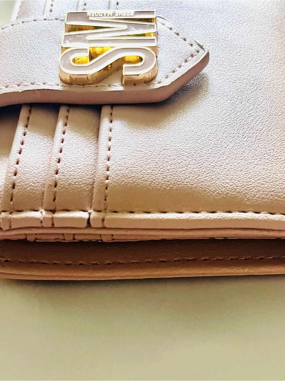 Steve Madden Blush Trifold Card Holder Wallet Coin Section with Signature Logo